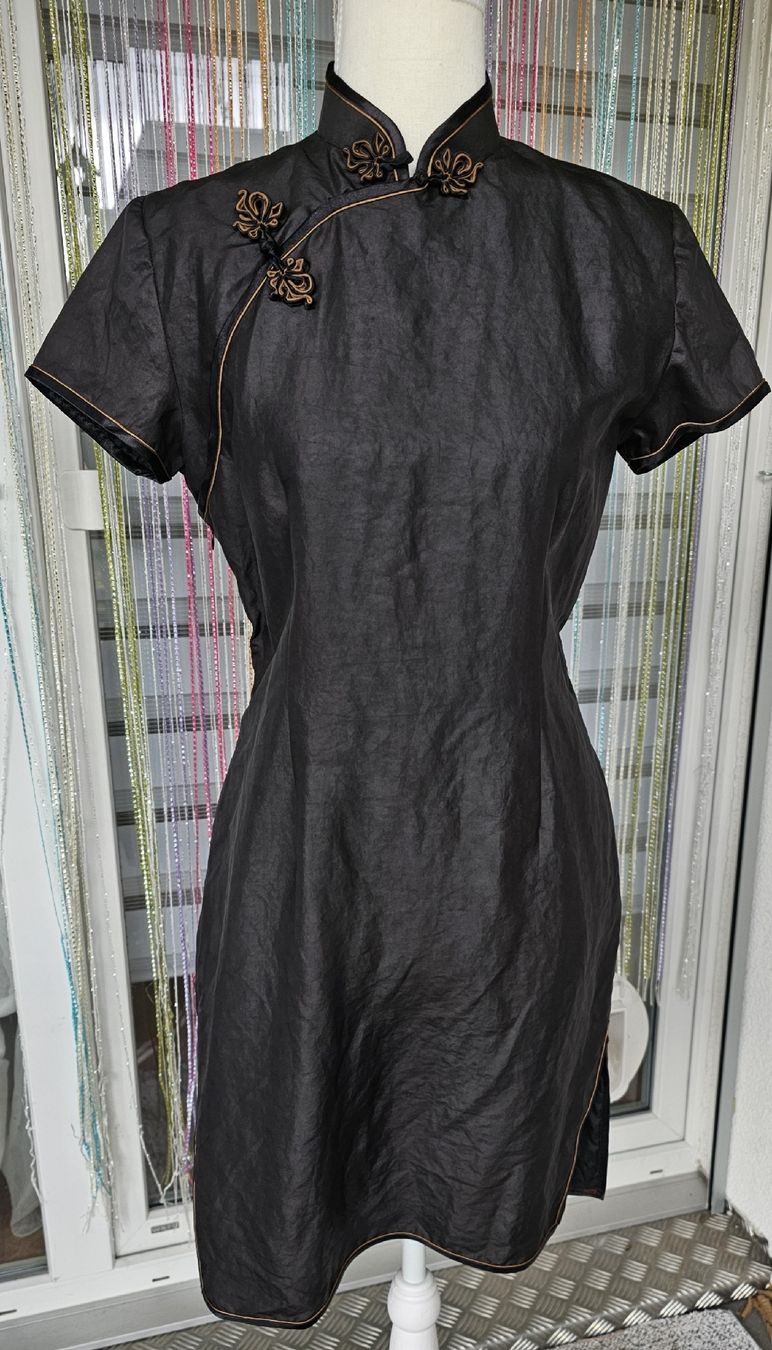 Vestiti: Seidenkleid, Qipao, Grösse 38 – Usato da Grosshöchstetten venduto da Chaotik-Reptil