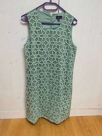 Elegantes Damenkleid von YUMI GR.40