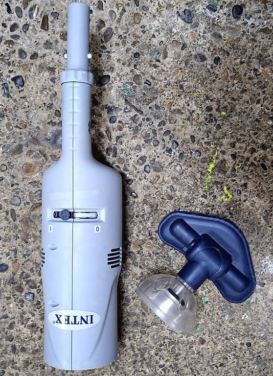 Accessori per Piscine: Intex Akku-Poolsauger / Poolreiniger – Usato da Eschlikon TG venduto da ylf 1