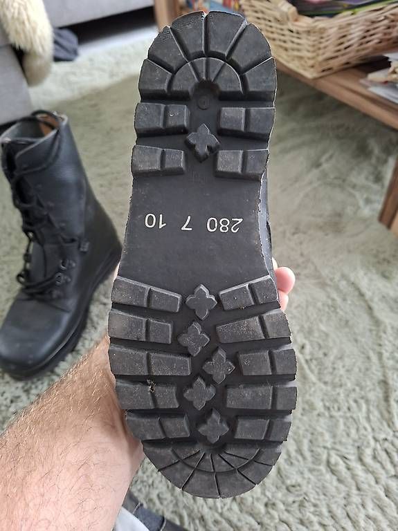 Chaussures hommes: Neue Kampfstiefel – Neuf avec emballage d'origine à Frauenfeld par ski_8g7p 2
