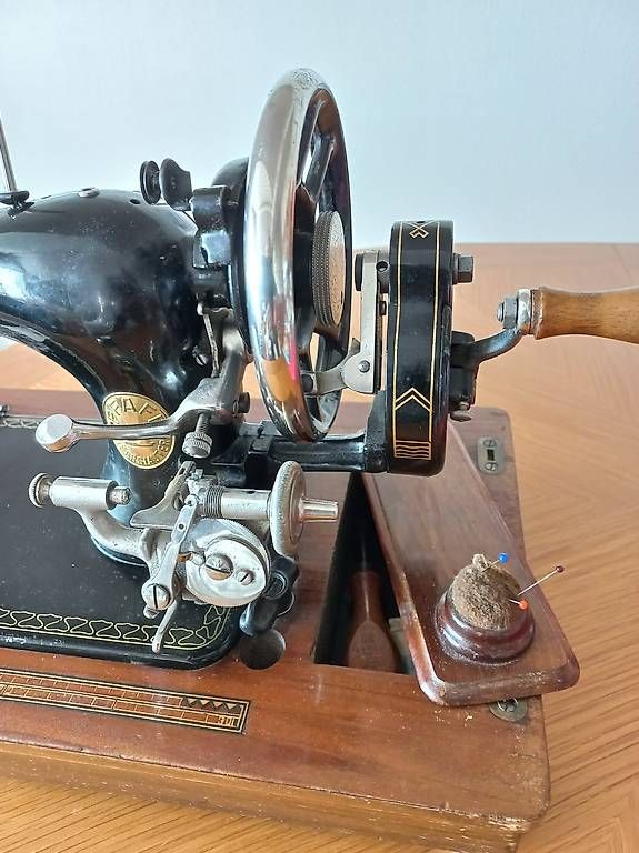 Macchine da cucire: Machine à coudre Pfaff  11  – Usato da Lutry venduto da mig_w7wf 2