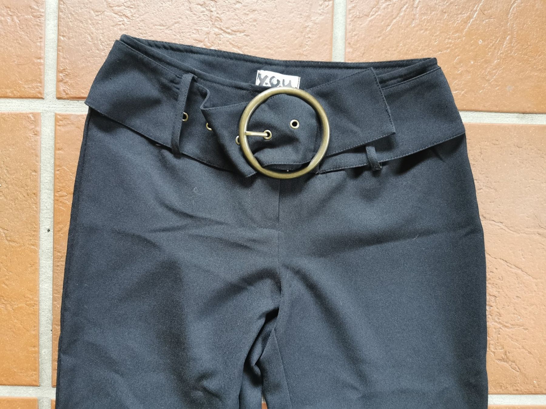 Hosen: Y.O.U.; Schwarze Schlaghose / Hose Gr. 34 mit Gurt – Gebraucht aus Boniswil von Totomat-Lady 1