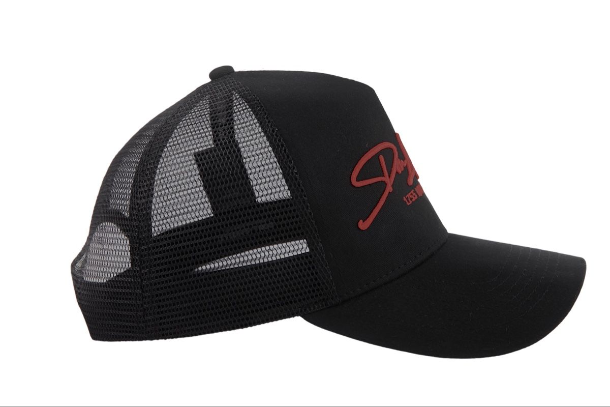 Copricapi, berretti & cappellini: Neue verpackug schwarz Trucker Cap – Nuovo e nell'imballaggio originale da Laax GR venduto da Pajulinka 4