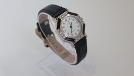 Neuwertige/ungetragen  Damen Uhr. läuft mit Garantie