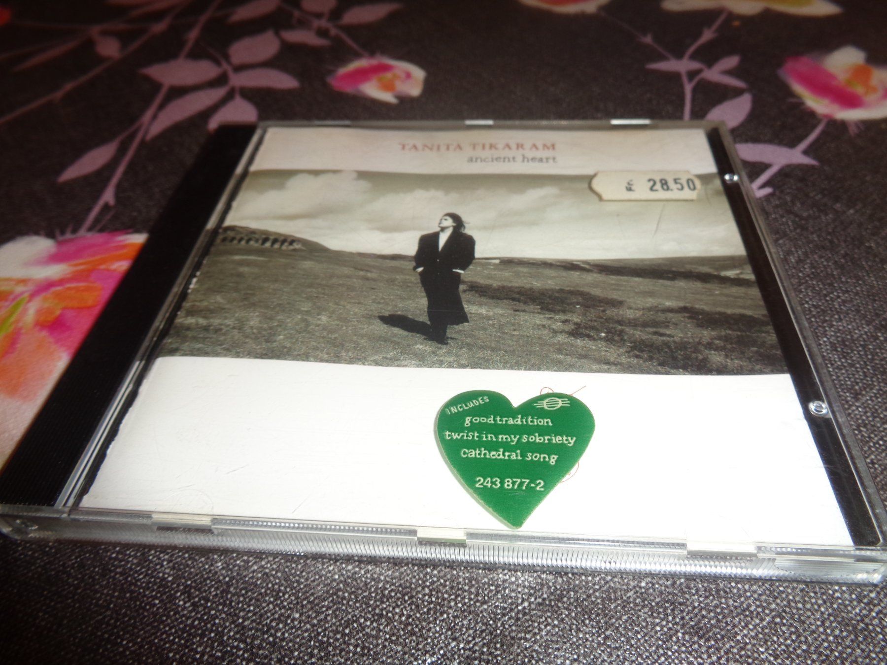 CD: Tanita Tikaram - Ancient Heart CD – Usato da Olten venduto da Disc-Ausverkauf