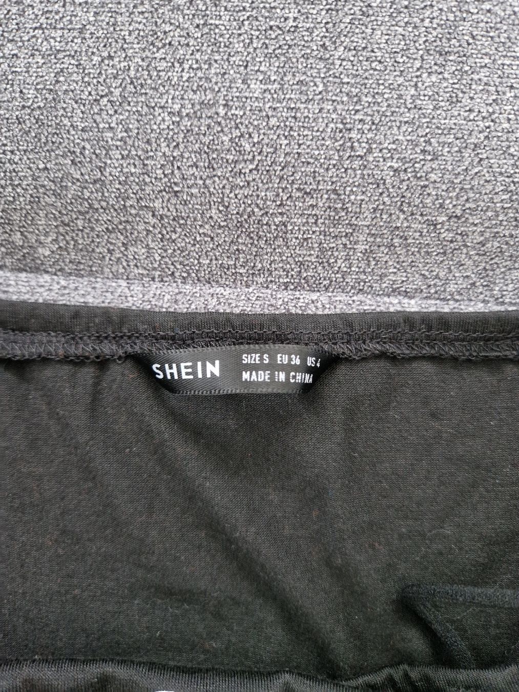 Shein Tops: Top – Gebraucht aus Eglisau von Ramii97 2