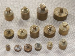15 alte Gewichte Messing zT bis 1877