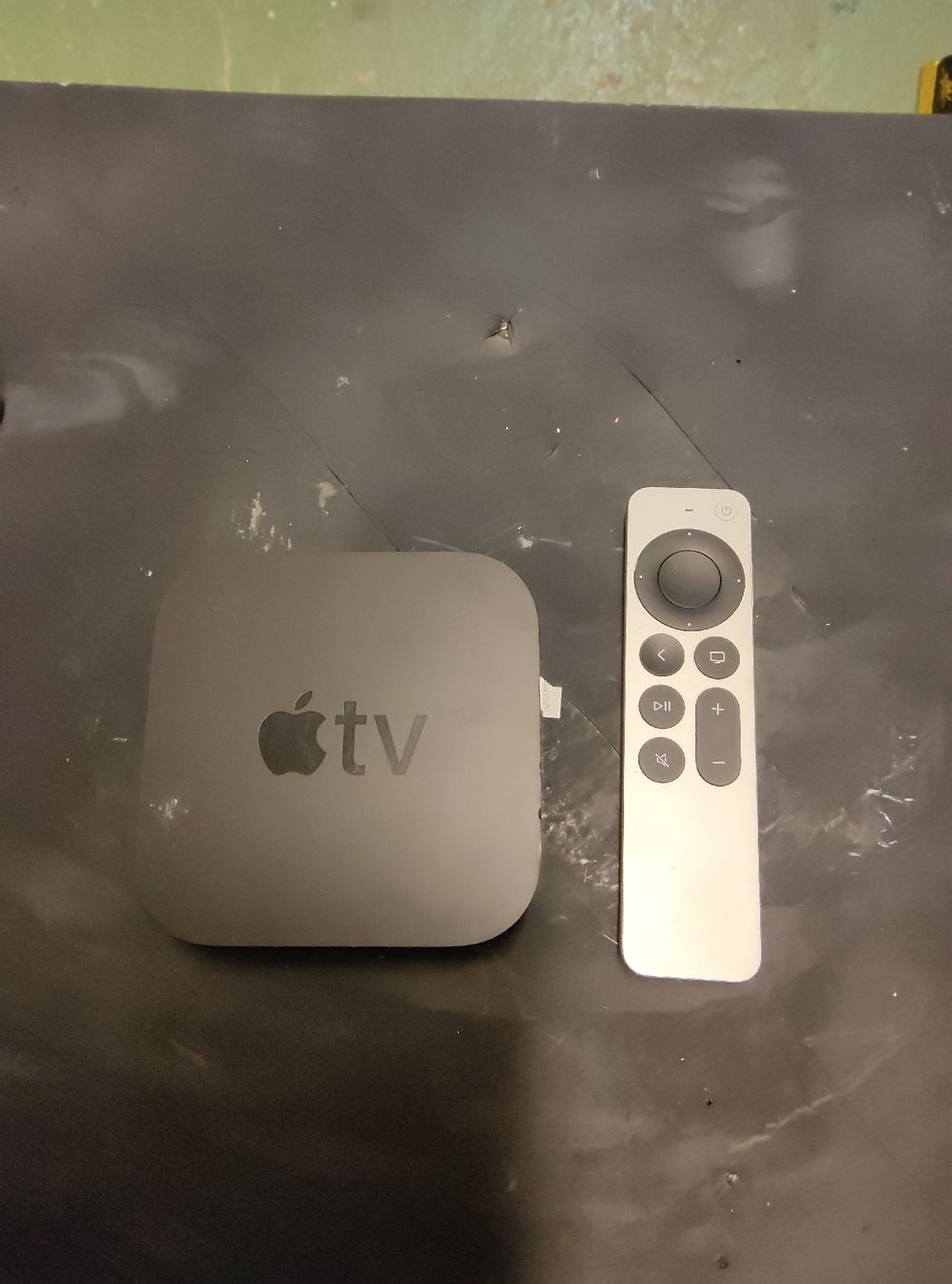 Apple Lettore multimediale & Streamer: 2nd generation Apple TV 4K. – Usato da Boll venduto da BollArtAntik