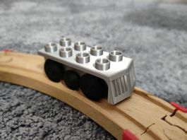Zugbasis für Holzeisenbahn, Duplo-kompatibel