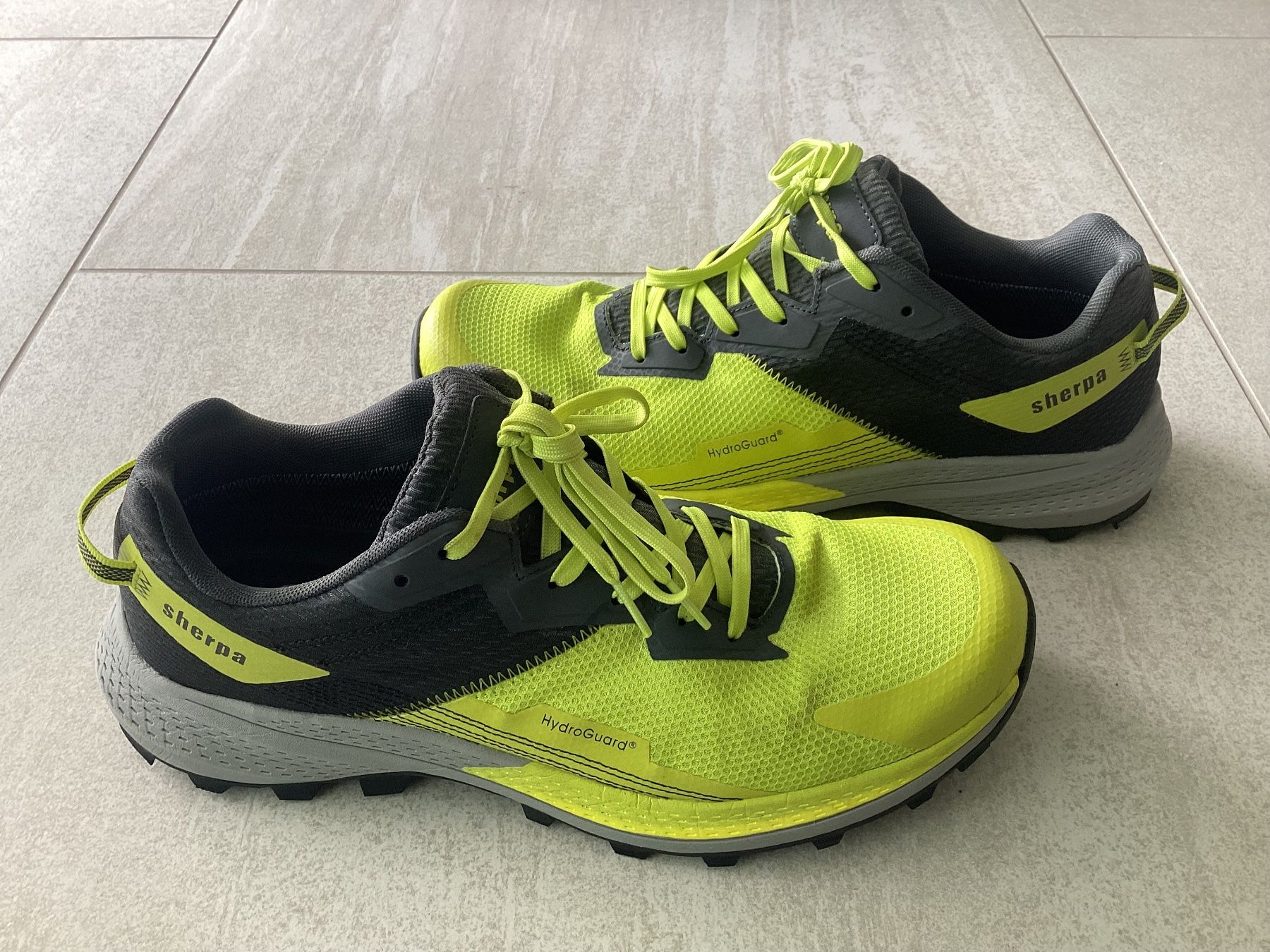 Sherpa Herrenschuhe: Sherpa Herren Trekkingschuh / 46 – Gebraucht aus Riehen von Bibo 2