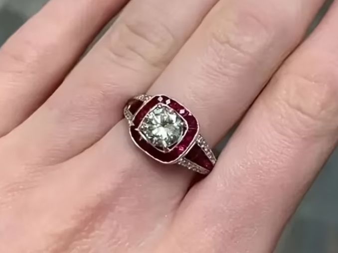 Ringe: Luxus Elegante Gr.19/9 Ring Farbe: Silber / Rot – Neu (gemäss Beschreibung) aus Biel-Bienne von Roserosse13 9