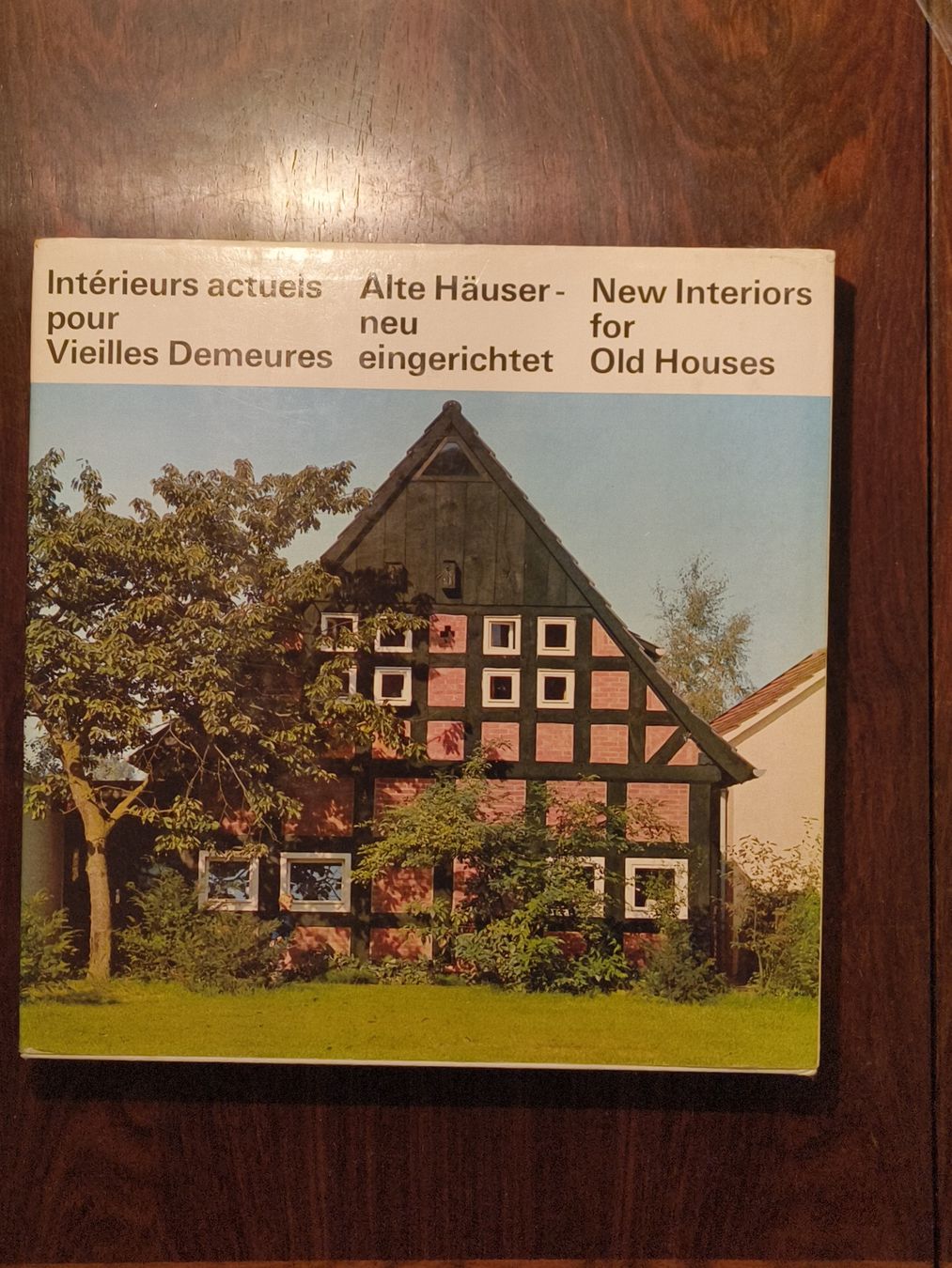 Bücher: Buch Alte Häuser neu eingerichtet Eames Corbusier 1974 – Defekt aus stettlen von VintageBern_ch 1