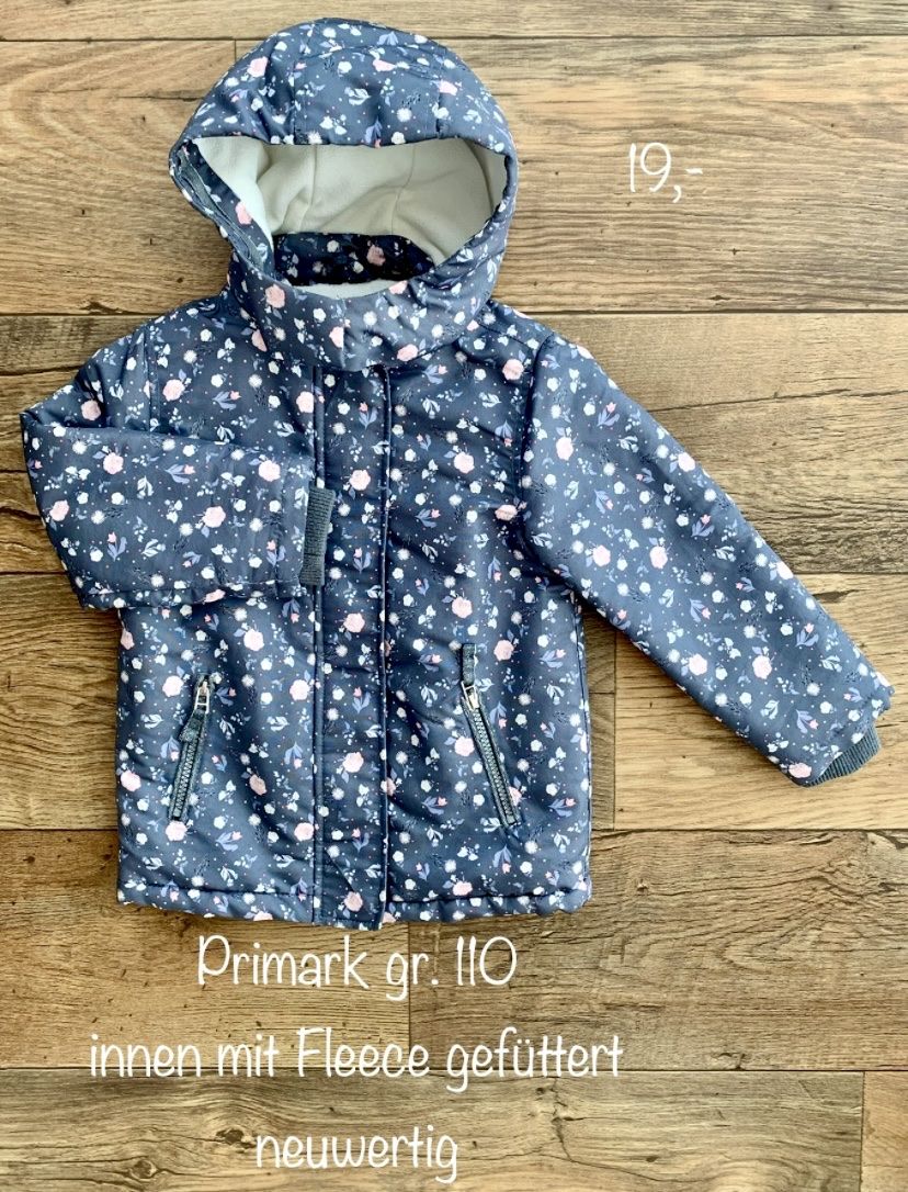 Primark Giacche & Cappotti: Primark Übergangsjacke gr. 110 – Nuovo (secondo la descrizione) da Wiggiswil venduto da Claudi334