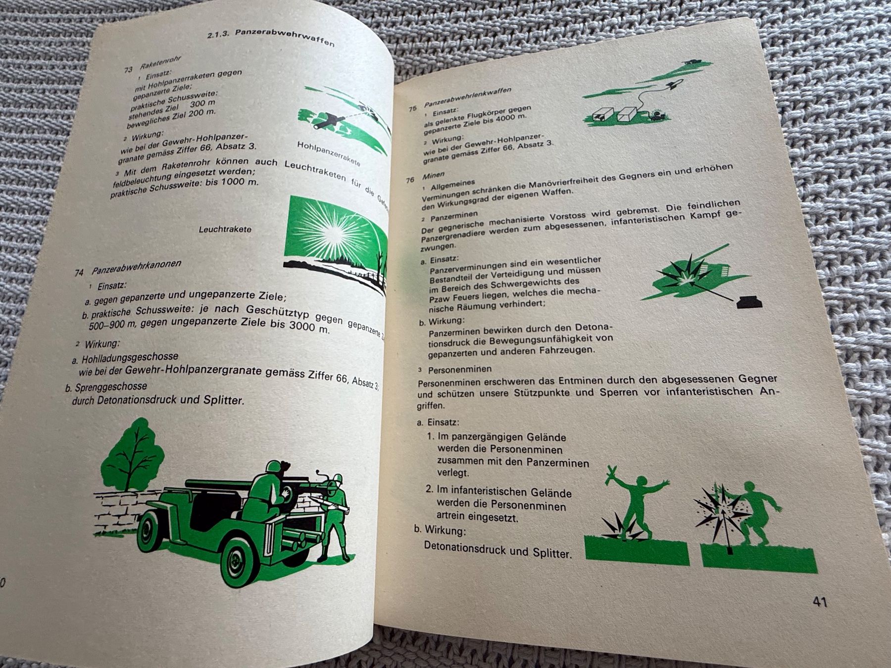Bücher: Reglement Grundschulung - Schweizer Armee – Gebraucht aus Brütten von Hst1 6