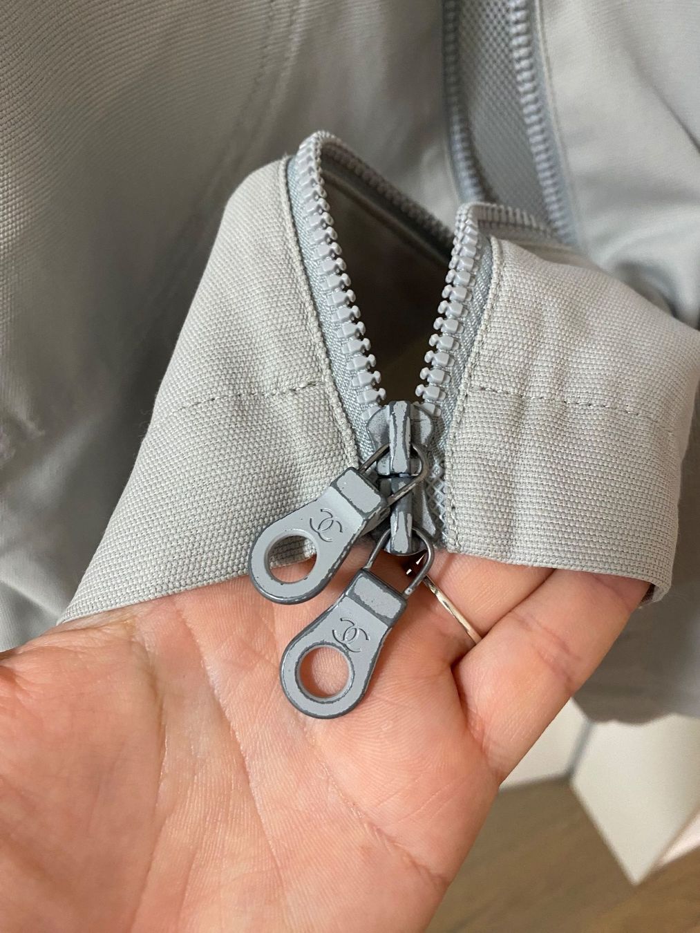 Chanel Jacken: Chanel Jacke – Gebraucht aus Wetzikon ZH von Deba26 3