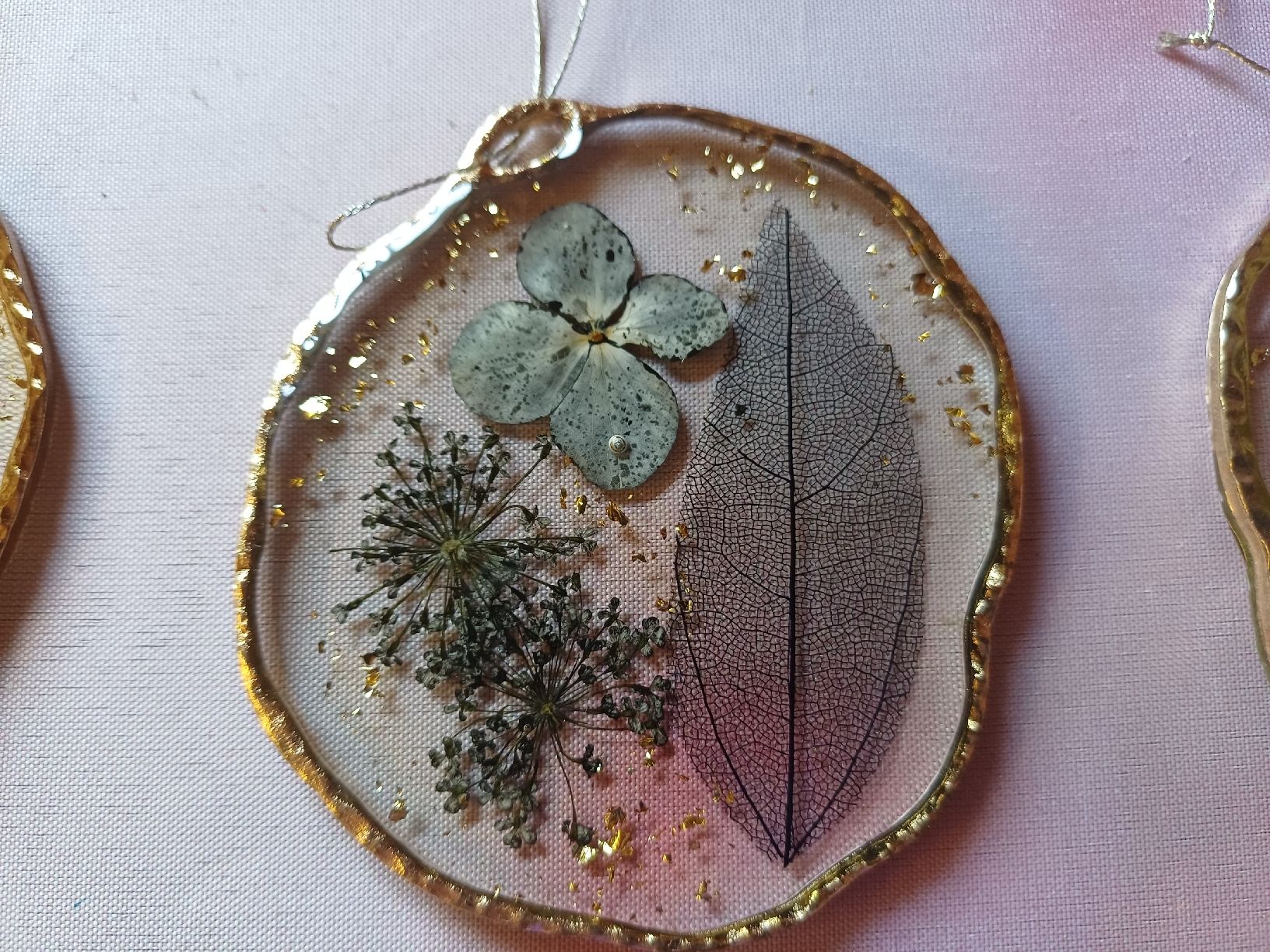 Tutte le decorazioni: neu; Handgemachte Ornamente mit echten Blumen 3er Set – Nuovo e nell'imballaggio originale da Nassen venduto da verrueckt 2