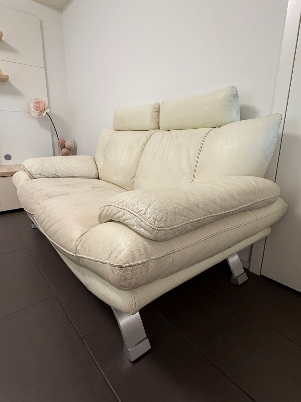 Conforama Sofas: Sofa aus Echtleder 2-Sitzer – D'occasion à Zürich par ThaliaL 1