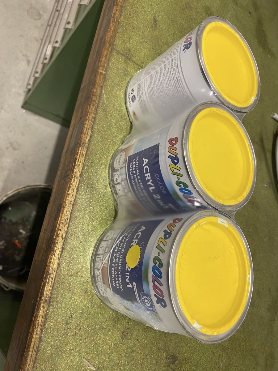 Peintures: Farbe gelb – Neuf avec emballage d'origine à Ermenswil par Zuli888