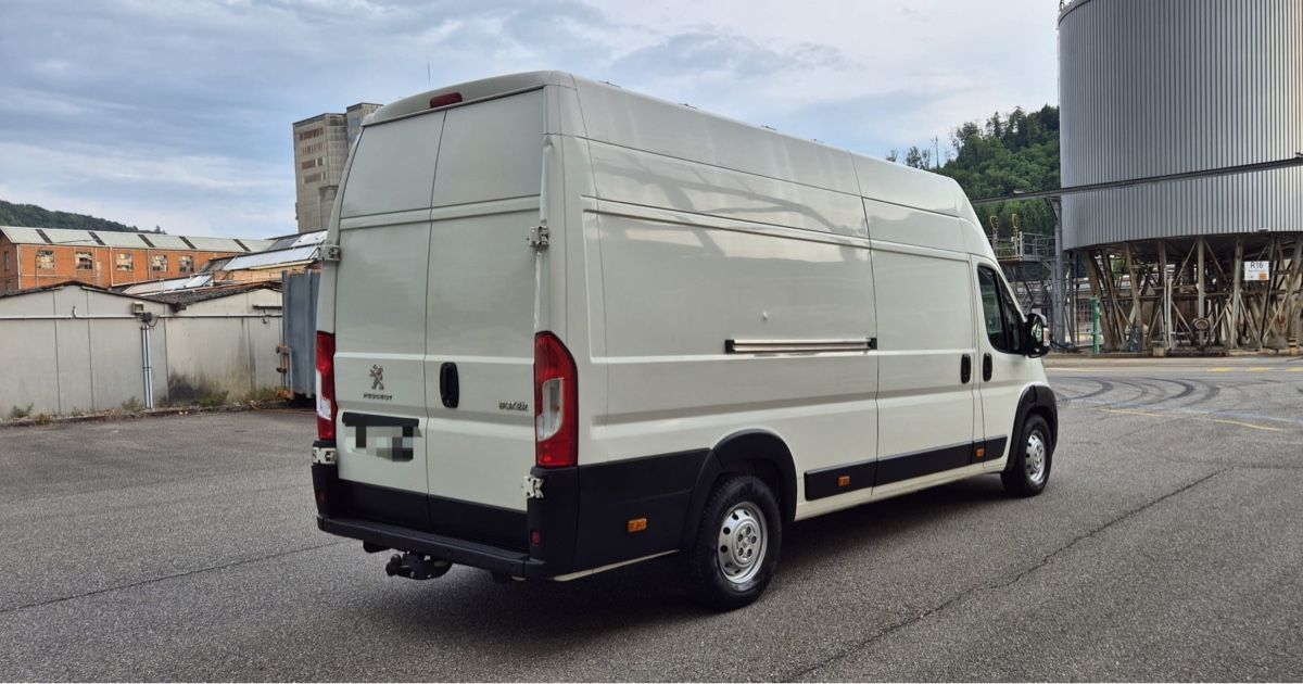 Peugeot Véhicules utilitaires: Peugeot Boxer L4 H4 – D'occasion à Bülach par _milziv 8