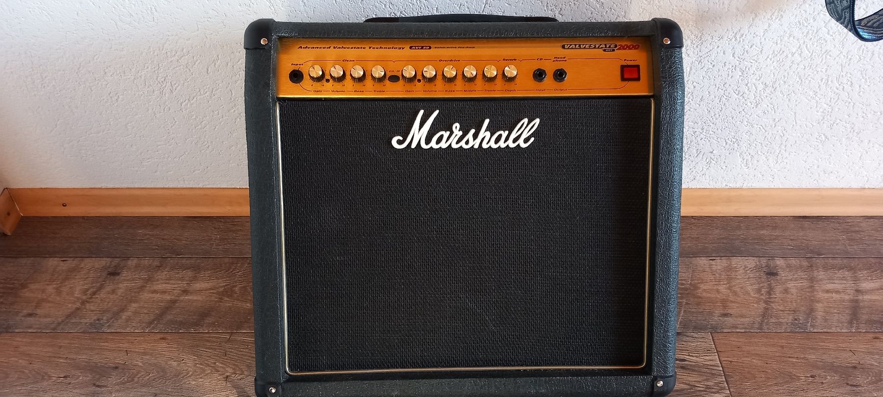 Marshall Verstärker: Marshall AVT 50 Combo ab Fr.1.- – Gebraucht aus Liesberg Dorf von Musiker66