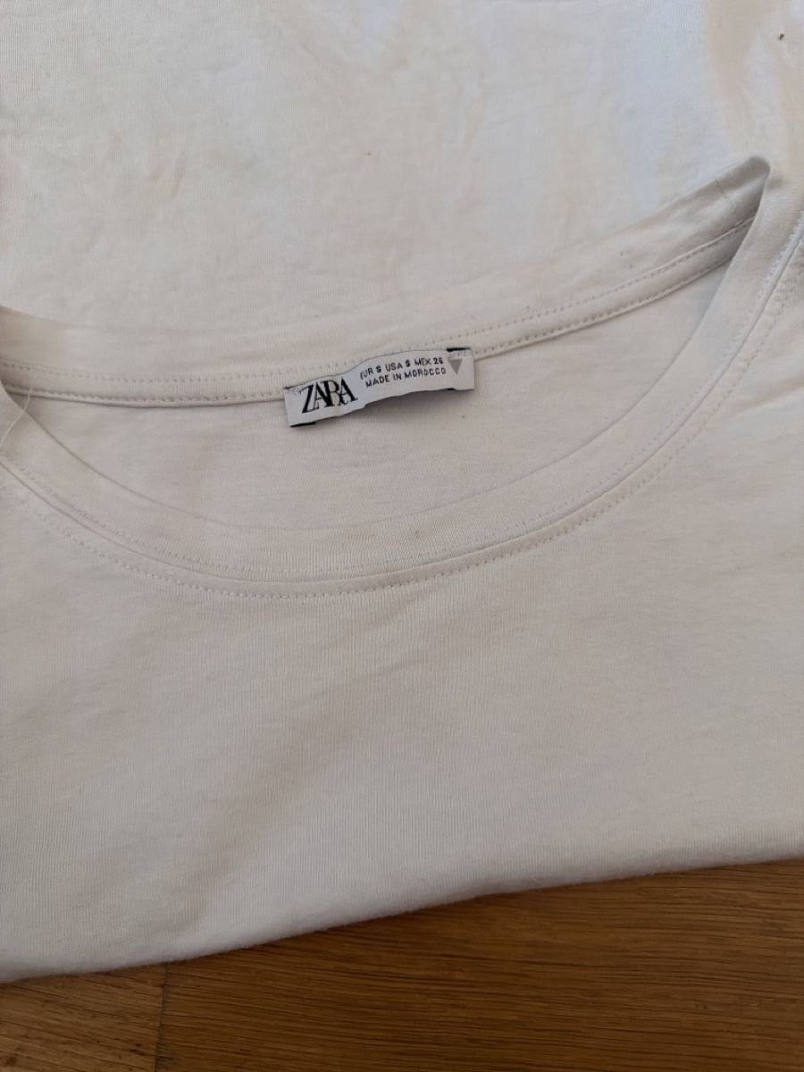 Zara T-shirt: T-Shirt blanc ZARA – Usato da Le Locle venduto da Mayd_h 2
