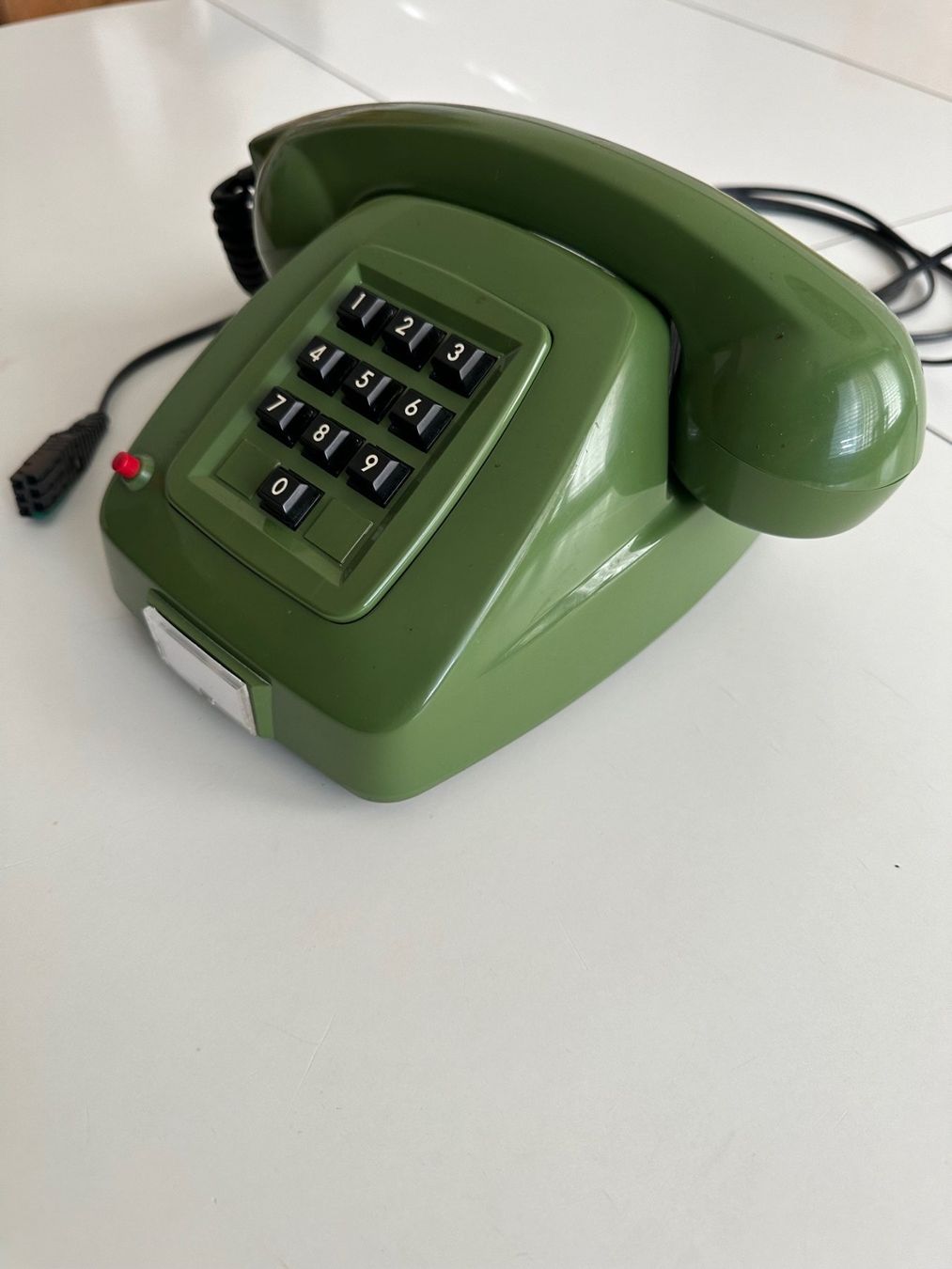 Telefone: Froschgrünes Tischtelefon – Gebraucht aus wangen von  5