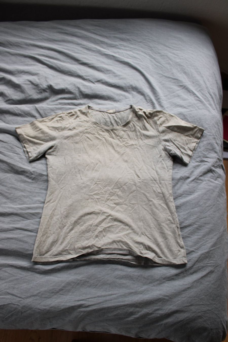 T-shirts: T-Shirt grau – D'occasion à Hombrechtikon par lehnerrr