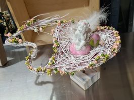Weihnachtsdeko Sisalherz mit Engel auf Holzsockel Handarbeit