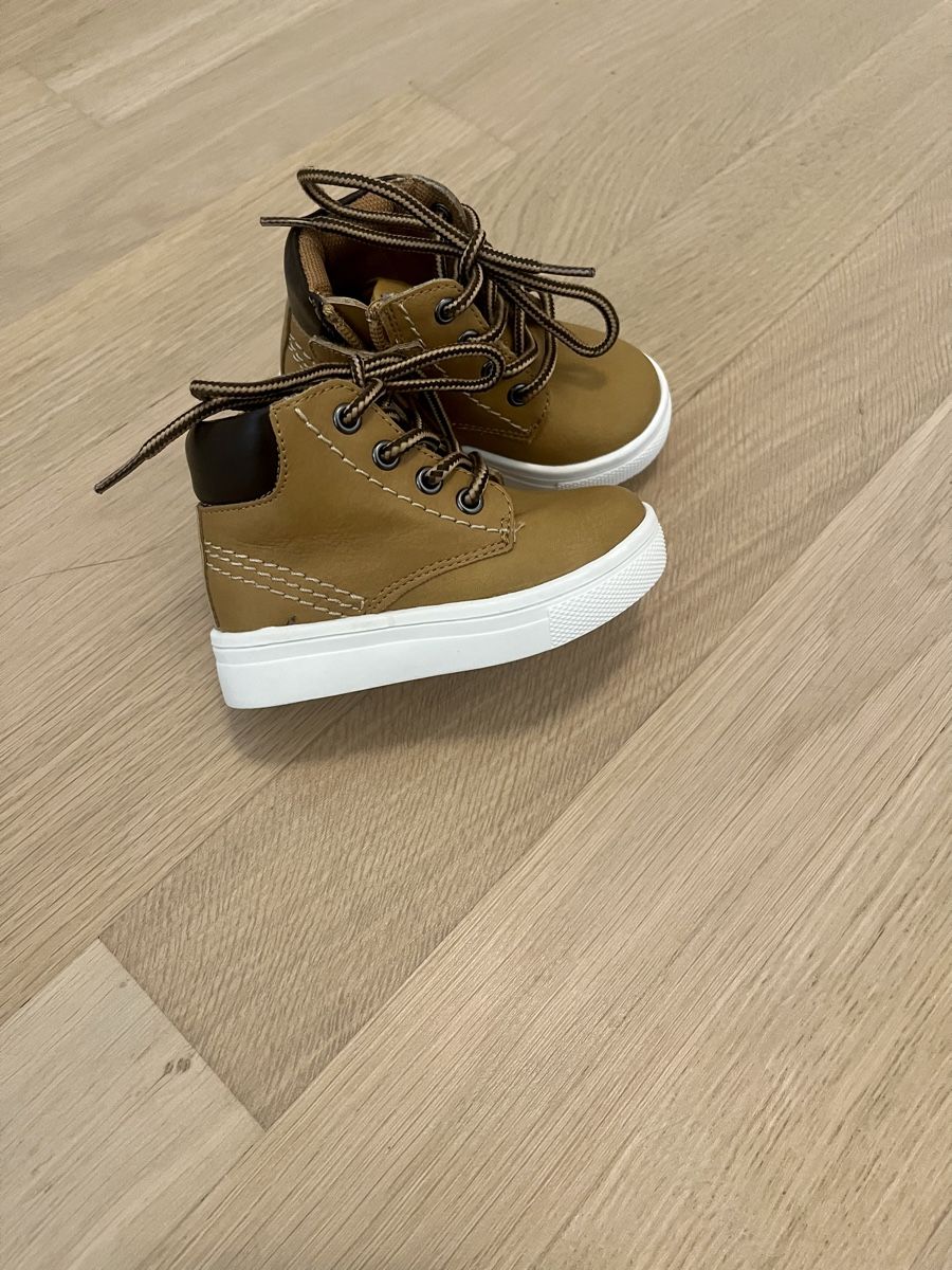 La Redoute Scarpe per ragazzi: Boots la Redoute Kinder Gr. 19 "NEU" – Nuovo (secondo la descrizione) da Wallisellen venduto da Romina83