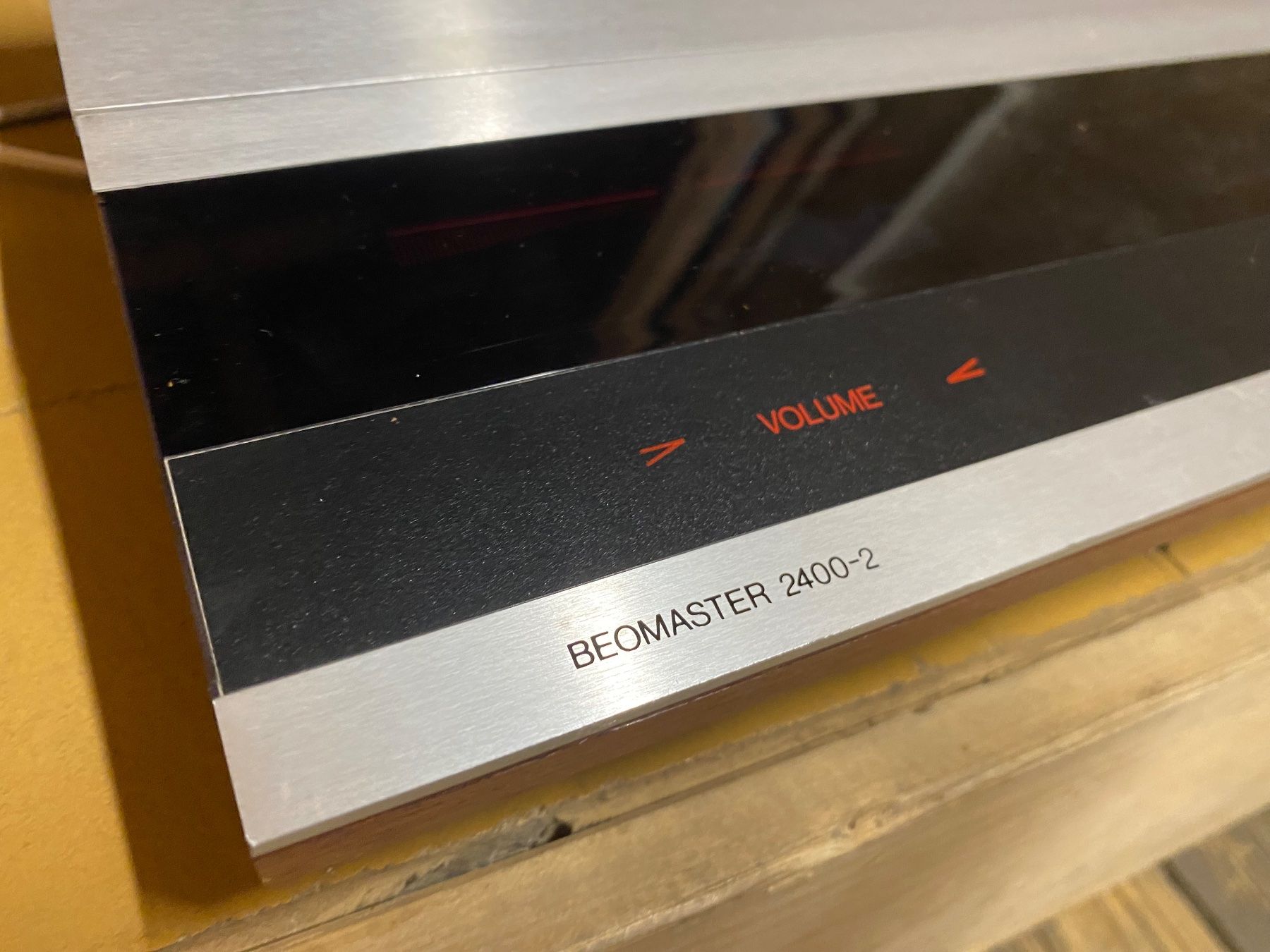 Bang & Olufsen Ricevitori: Bang&Olufsen Beomaster 2400-2 Receiver – Usato da Fahrweid venduto da mcm_glx2 2