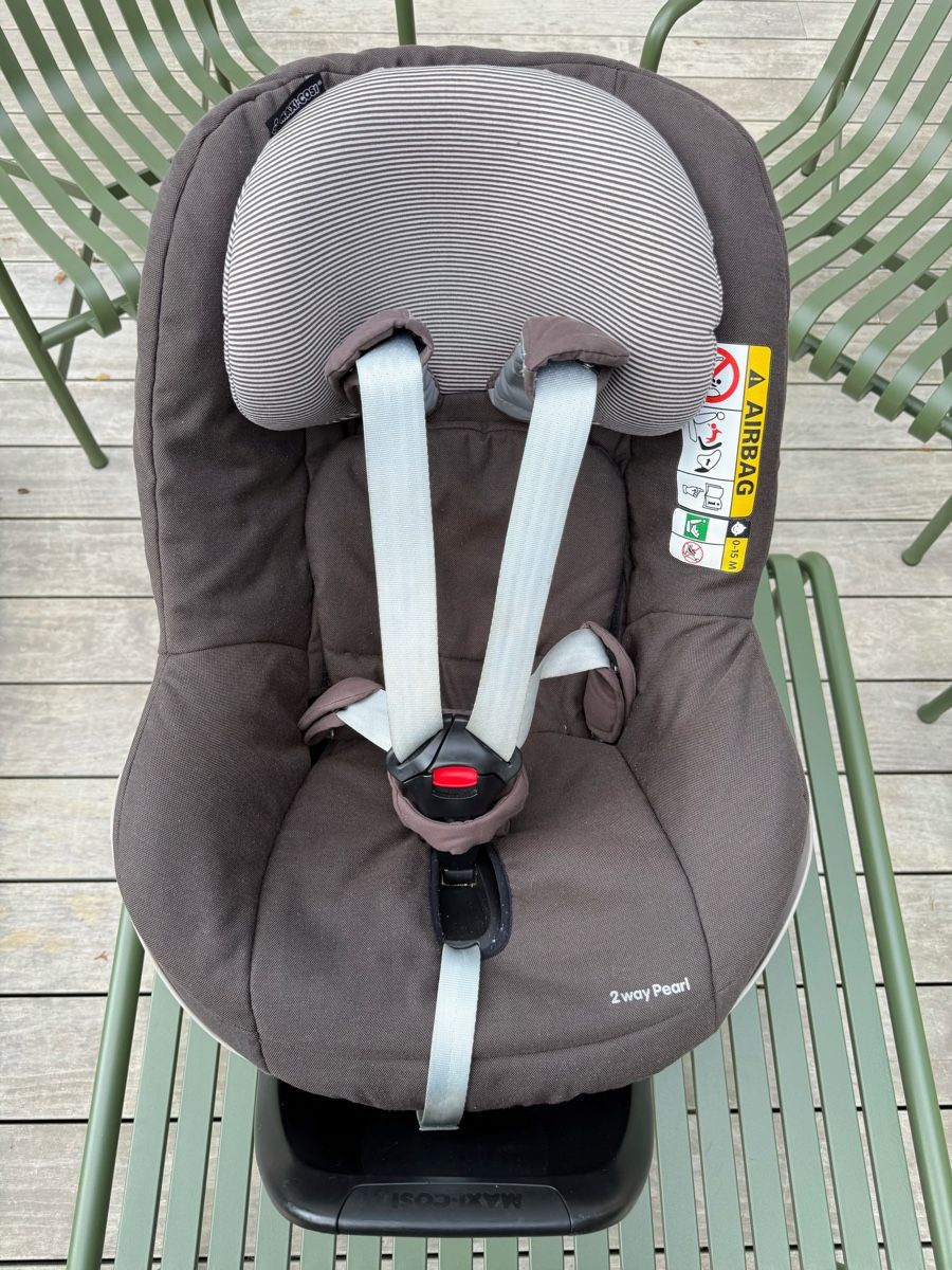 Maxi-Cosi Auto-Kindersitze: Maxi-Cosi 2way Pearl + 2wayFix ISOFIX Basis – Gebraucht aus Zürich von ChrisG24 1