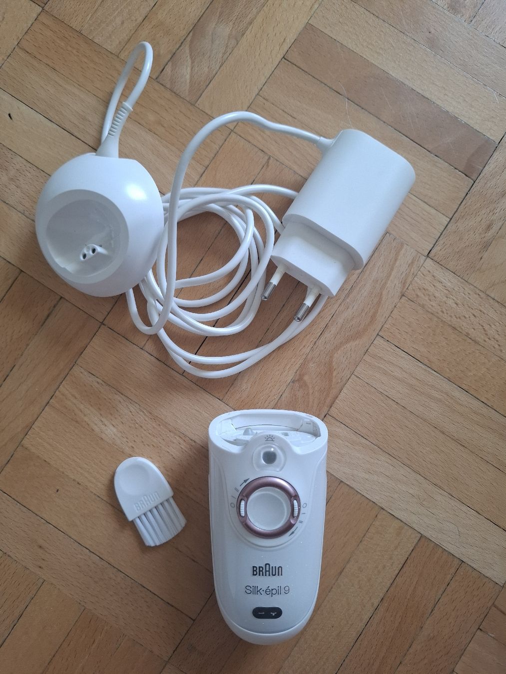 Braun Epilatori: Braun Silk-épil 9 & Bikini Styler – Nuovo (secondo la descrizione) da Luzern venduto da naira1213 2
