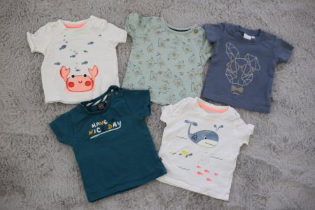 Sommerpaket Jungs Oberteile in Gr. 56/62 - Top Zustand