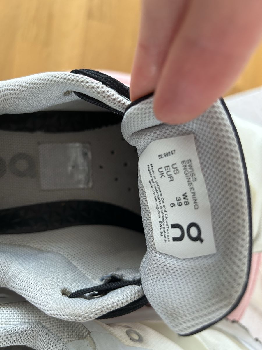 On Scarpe da donna: On Cloud Damen Laufschuhe, Grösse 39, – Usato da Biel/Bienne venduto da maza06 5