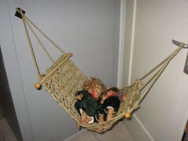Makramee Hängematte mit 2 Puppen