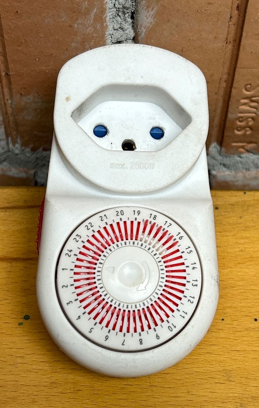 Schalter: Zeitschaltuhr – Gebraucht aus Schaffhausen von ROCAMECANICA 1