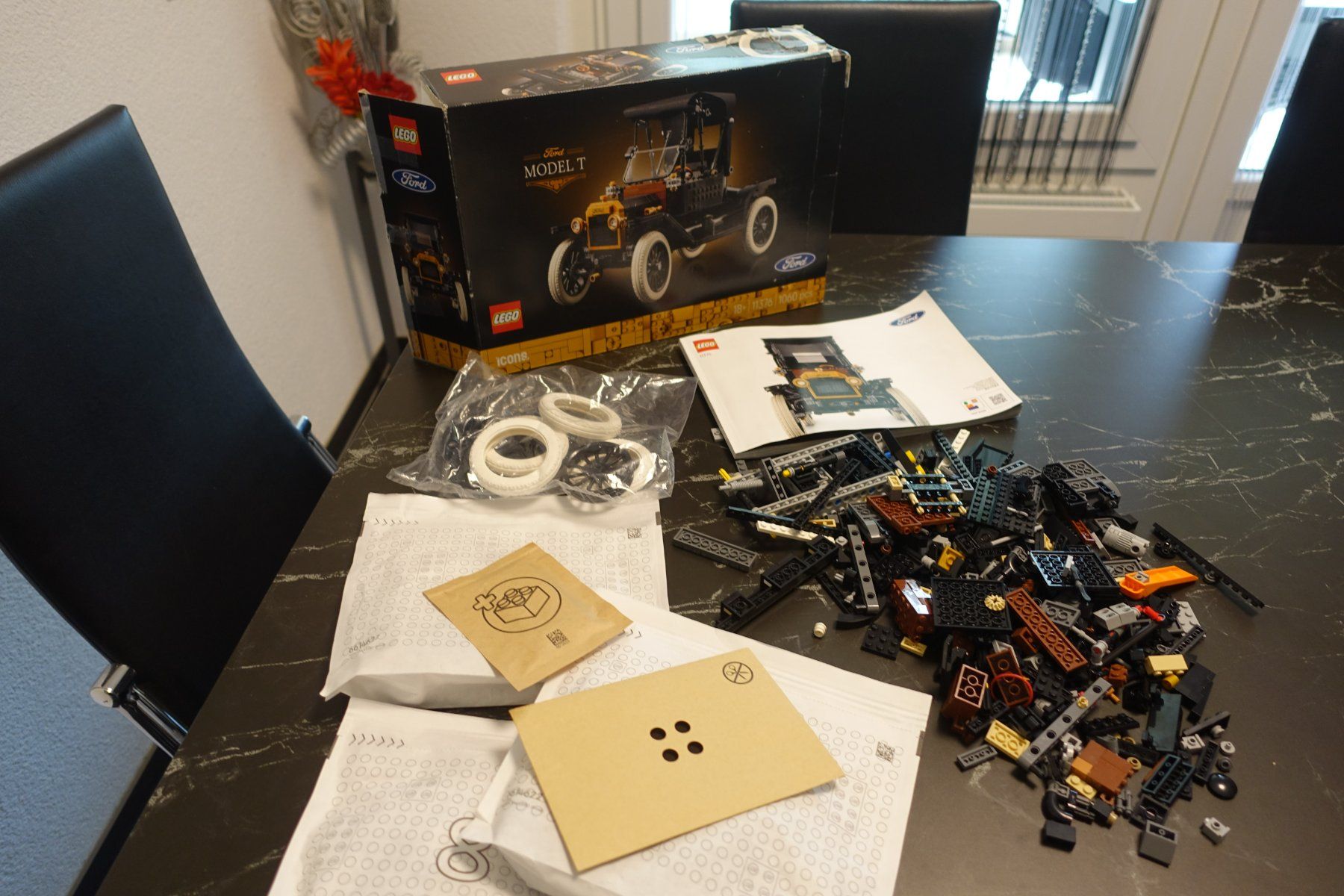 Lego Baukästen: Lego 11376  Model T – Gebraucht aus Belp von Mazarron58