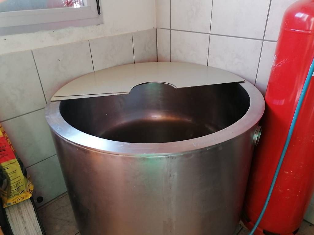 Alle Werkzeuge: Attrezzature caseificio. Caldaia e pressa verticale – Gebraucht aus Olivone von Bietto82 1