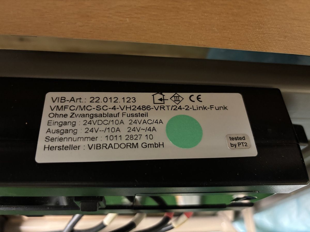 Tempur Letti: Tempur Elektrische Rost & Matratze Pflegebett – Usato da Zug venduto da Deks 7