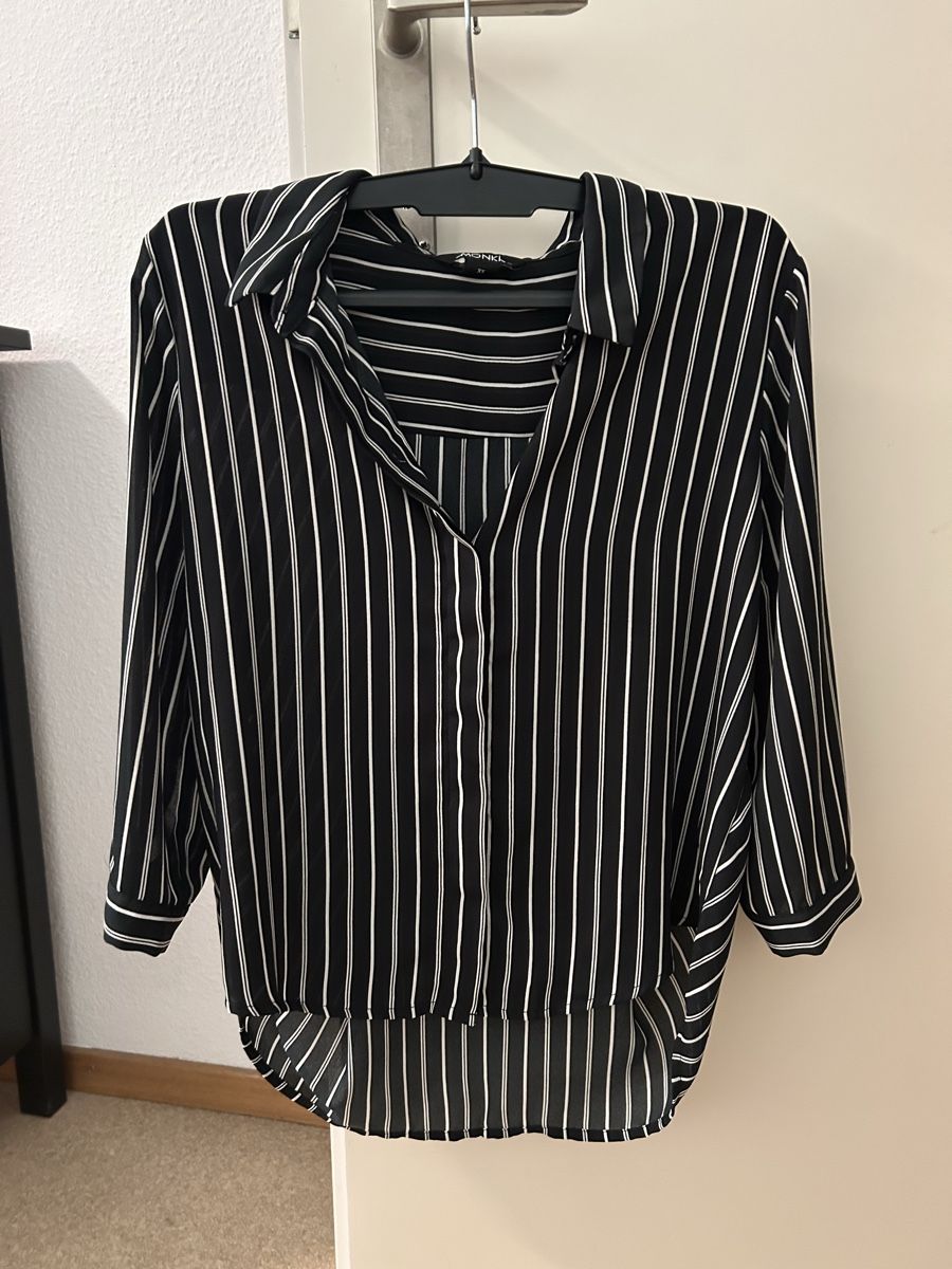 Monki Camicette: Blouse mit raffiniertem rücken – Nuovo (secondo la descrizione) da Zürich venduto da fla_qd7x