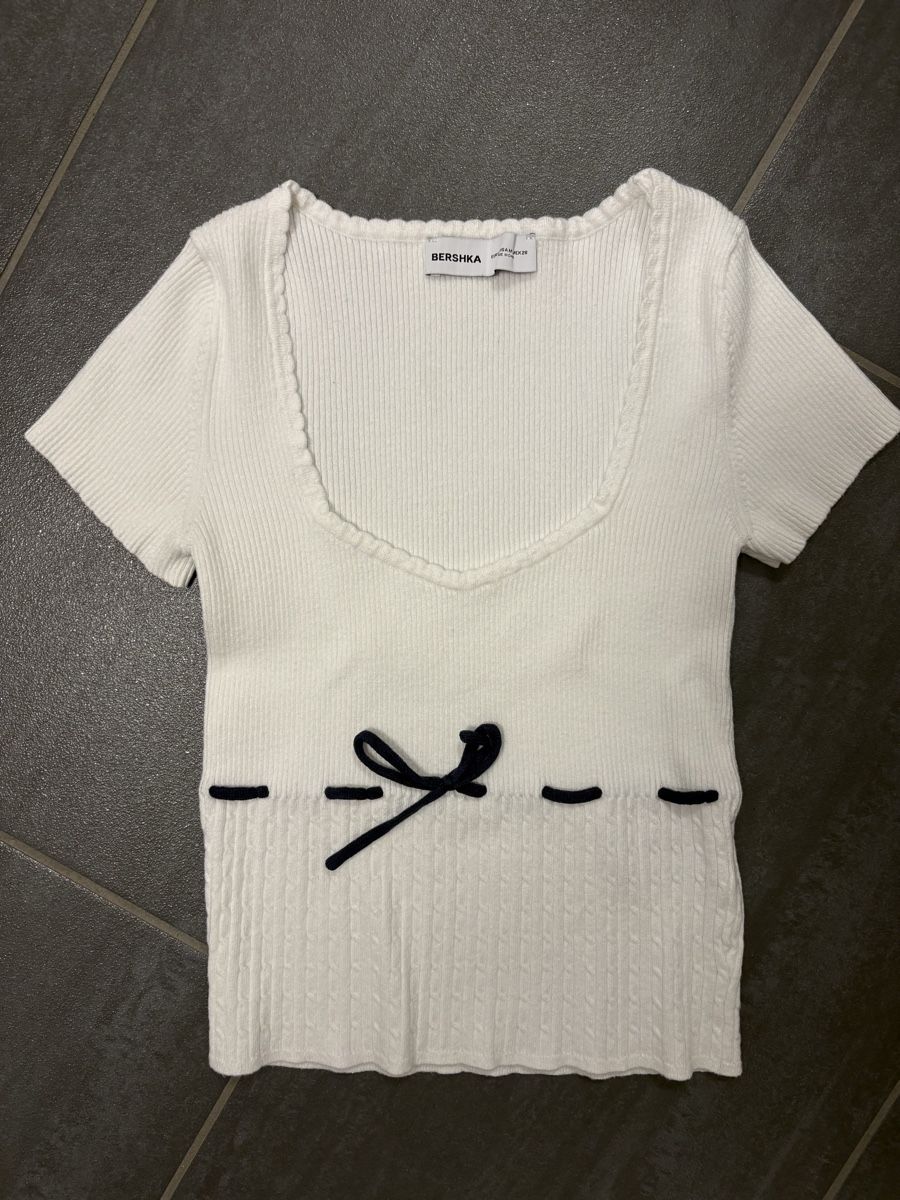 Bershka T-shirt: Bershka Top M – Usato da Rümlang venduto da svent 3