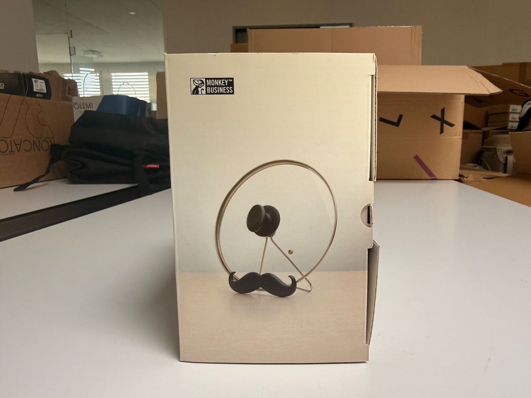 Wandhalterungen: Deckelhalter Mario Monkey Business – Neu und originalverpackt aus Zug von isdach 1