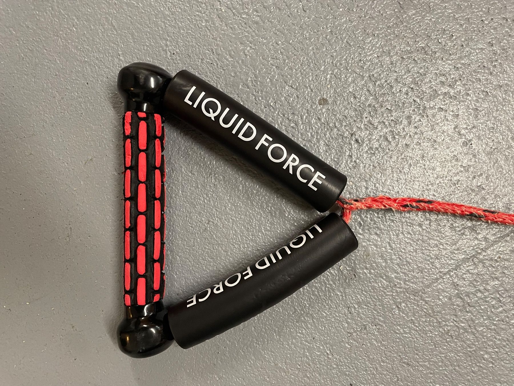 Collier et laisse: Wakesurf Handle, LIQUID FORCE – D'occasion à Wangen SZ par 2057max 1