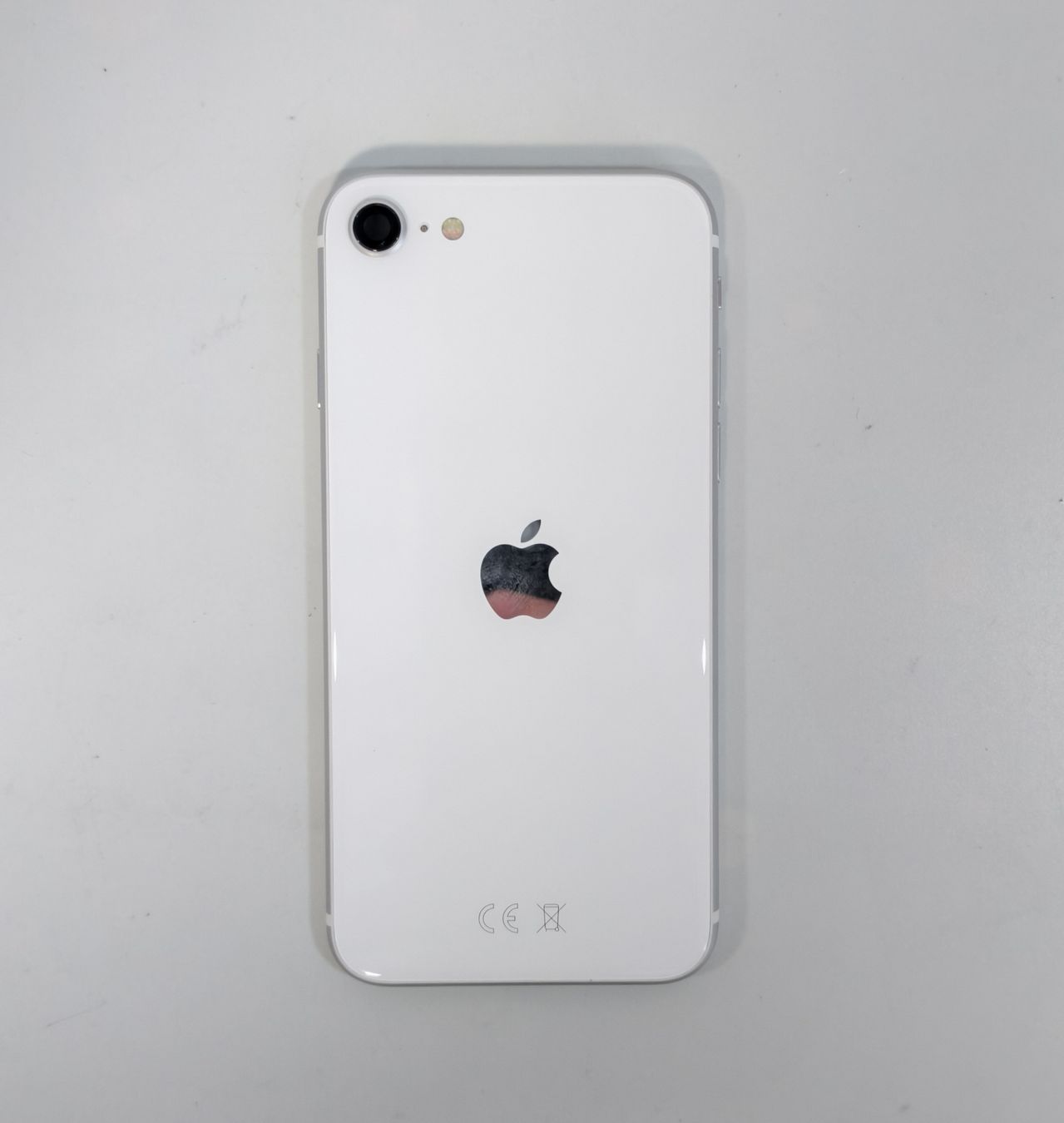 Apple Telefoni cellulari / Smartphones: iPhone SE 2020 ohne iCloud Lock – Difettoso da Ehrendingen venduto da Rocky985