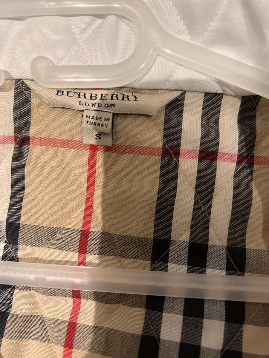 Burberry Giacche: Burberry Steppjacke weiss Gr S – Usato da schaan venduto da Ak9jg8 6