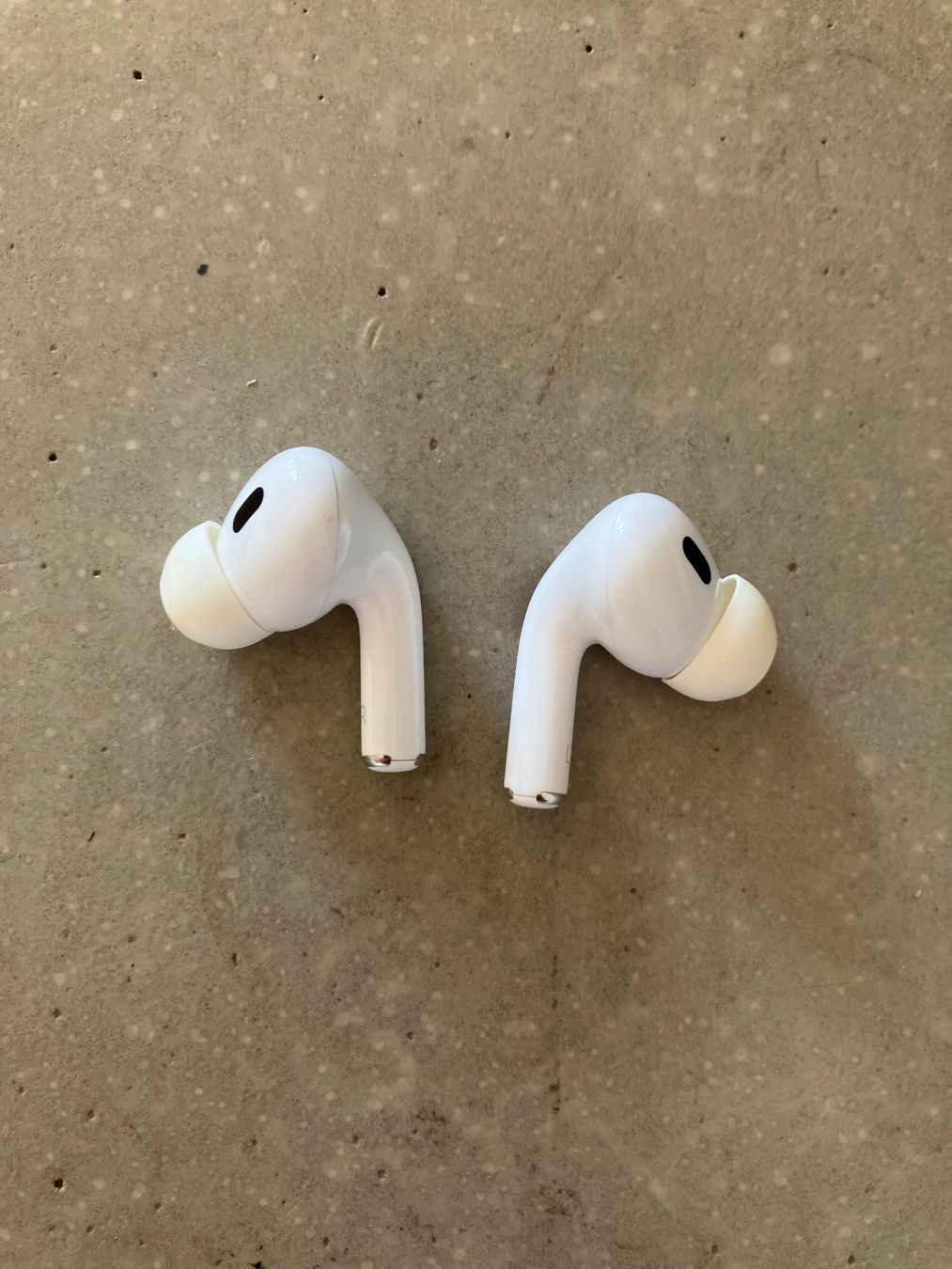 Apple Casques audio: APPLE Air Pods Pro 2 – D'occasion à Lausanne par mr.v 7