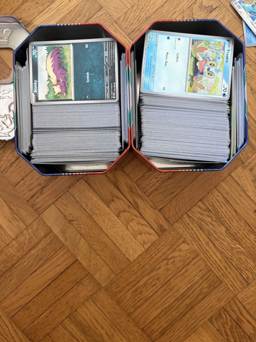 Pokémon Cartes à collectionner: Pokémon bulk Karten 1500 Eng – Neuf (Voir description) à Carabbia par _shadoweclipse.tcg_
