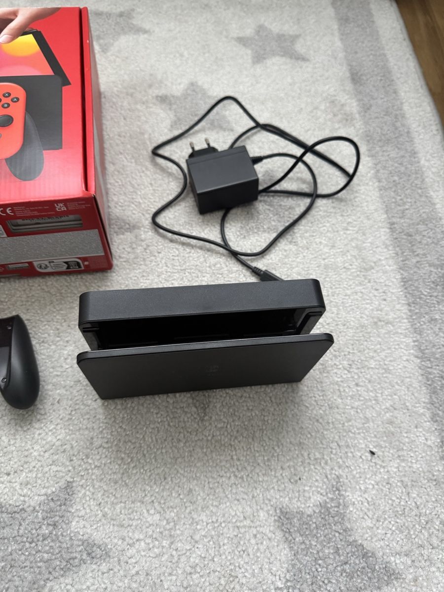 Nintendo Console: Nintendo Switch – Usato da Fehraltorf venduto da Arag23 3