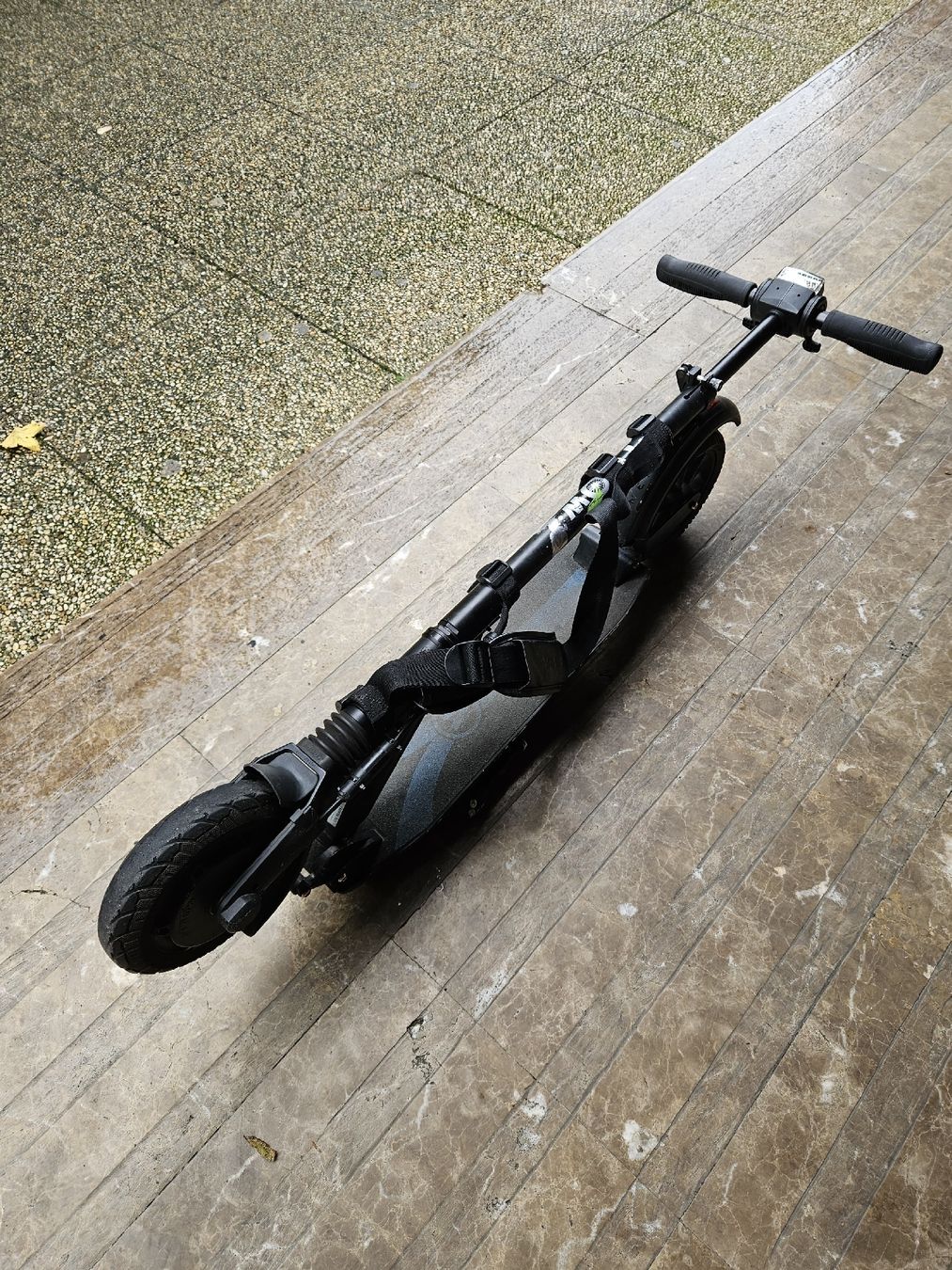 Kickboard: E-Twow Booster V, trottinette électrique – Usato da Genève venduto da chichiii 2