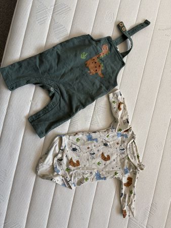 Dino-Set, Body und Jumper, Grösse 56, Top Zustand!